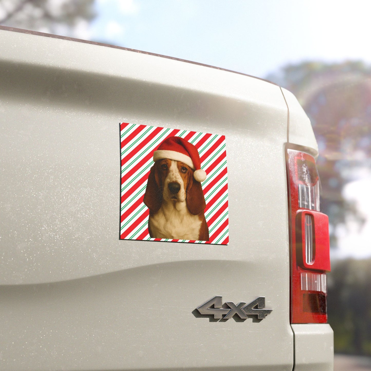 Santa Paws Basset Indoor/Outdoor Magnet