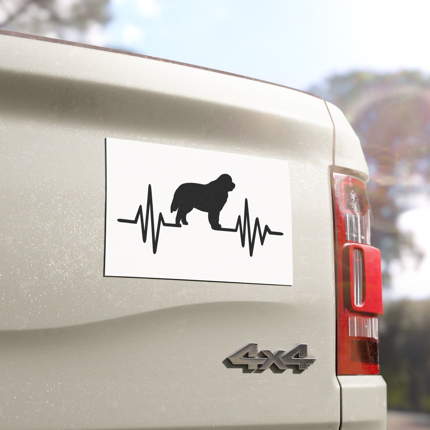 My Heart Beats For Newfies Indoor/Outdoor Magnet