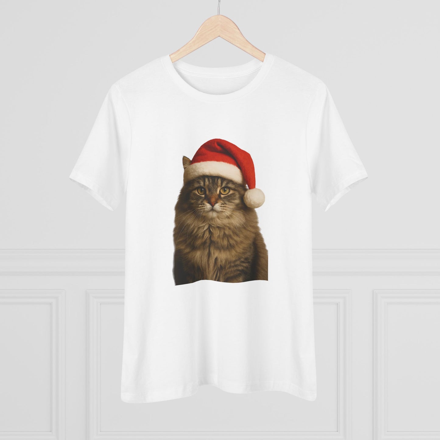 Santa Paws Cat Women's Short Sleeve Crewneck Tee