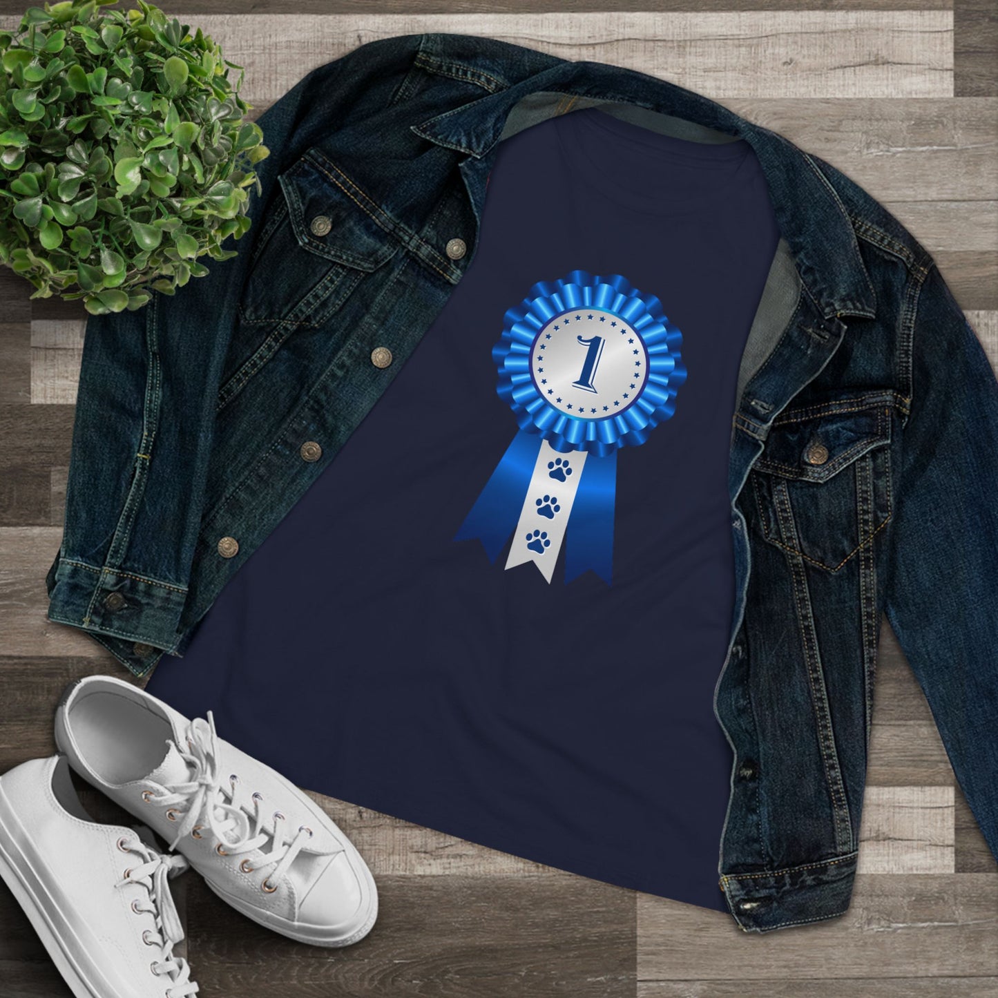 Show Ribbon Women's Short Sleeve Crewneck Tee