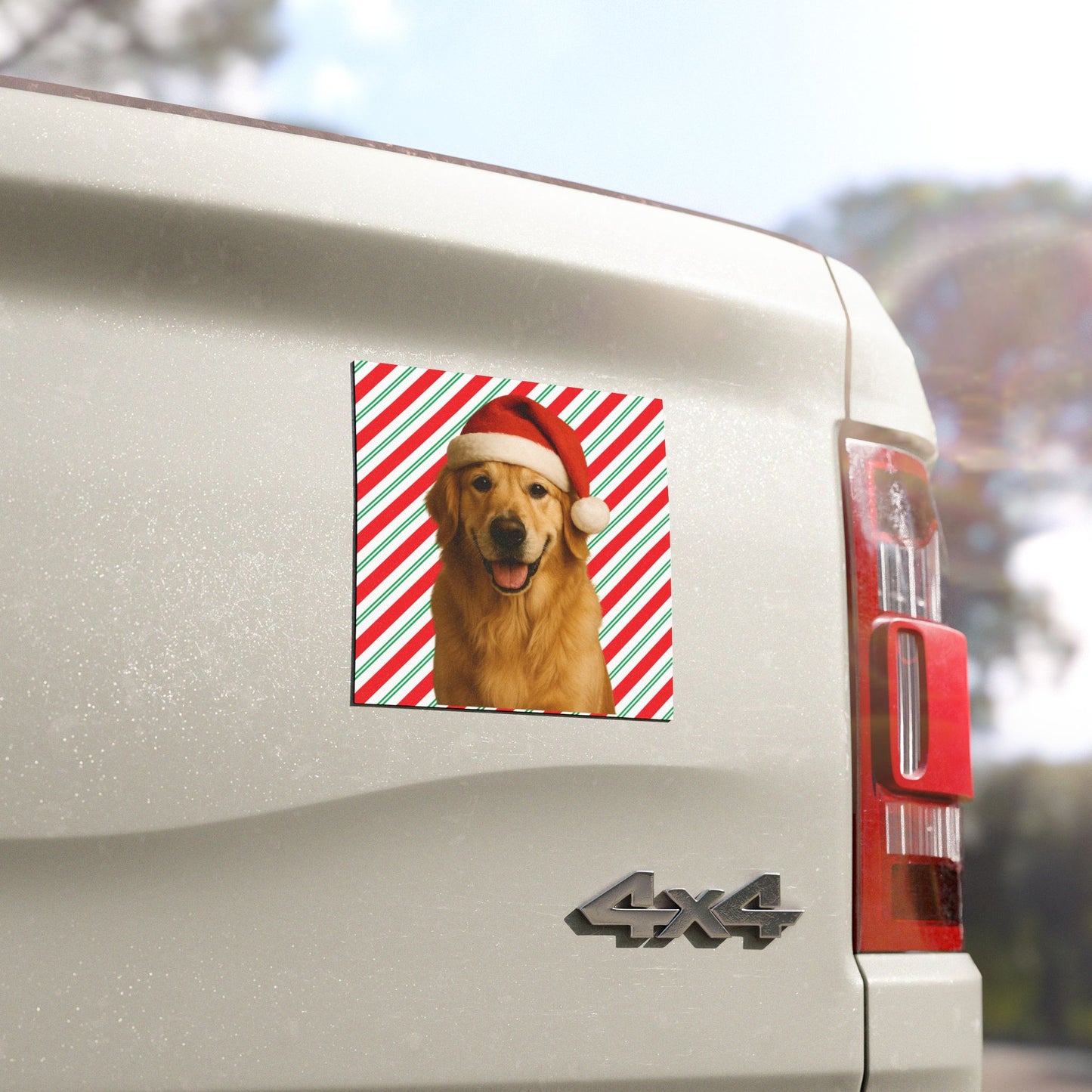 Santa Paws Golden Indoor/Outdoor Magnet