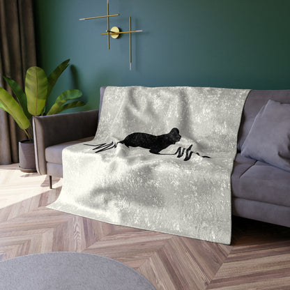My Heart Beats For Newfies Crushed Velvet Blanket